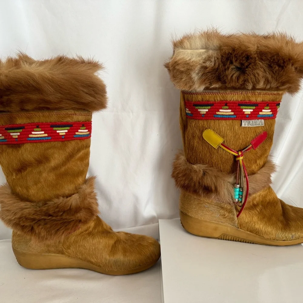 Vintage Tecnica Apres Ski Italian Boots with Fur and Colorful Accents size 9.5 - Picture 3 of 16